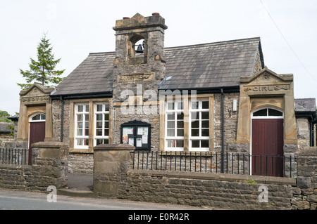 Bâtiment de l'école Pierre victorien Sawley, Lancashire, England UK Banque D'Images