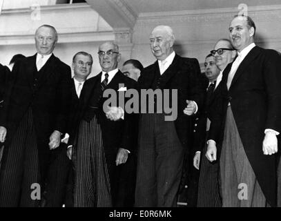 Konrad Adenauer à rassembler à la Villa Hammerschmidt Banque D'Images