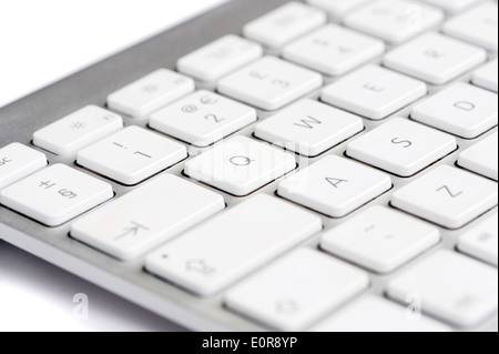 Clavier blanc Apple mac l'accent sur la lettre Q Banque D'Images