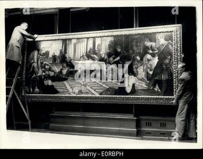 Le 31 décembre 1958 - Tintoretto Photo d'être exposée à Londres. : l'image par Le Tintoret du Christ lavant les pieds de Ses disciples, qui a été acquis par la Toronto Art Gallery, sous réserve de l'argent étant soulevées par souscription publique lorsque la photo est présentée à Toronto en février, sera exposé à la London galeries de Thomas Agnew & Son Ltd, d'Old Bond Street à partir de demain (janvier 1985). 1er) jusqu'au 14 janvier, avant d'aller à Toronto. L'image provient de la collection de Lord Farnham de Farnham, dans le comté de Cavan, en Irlande, où il a été pendant plus de 100 ans Banque D'Images