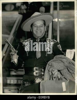 Le 12 décembre 1958 - Le Cisco Kid arrive. Le Cisco Kid - de son vrai nom Duncan Ronald - arrivée à l'aéroport de Londres, ce matin. Il apparaît dans l'émission de télévision Rediffusion ''Lucky'', ce soir. La photo montre le Cisco Kid hid représenté à l'arrivée à l'aéroport de Londres ce matin. Banque D'Images