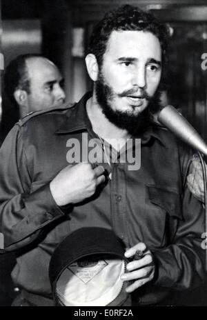Fidel Castro lors d'une conférence de presse à Washington Banque D'Images