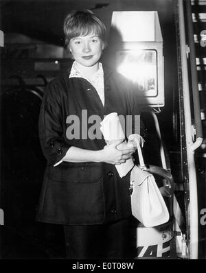 L'actrice Shirley MacLaine arrivant à New York Banque D'Images