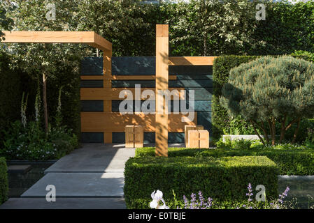 Londres, Royaume-Uni, 19 mai 2014. RHS Chelsea Flower Show parrainé par M&G. L'Extension de l'espace par Auderset Fischer design est inspiré par la diversité et la beauté des paysages de la forêt de Finges protégées dans la région Valais Suisse. Credit : Malcolm Park editorial/Alamy Live News Banque D'Images