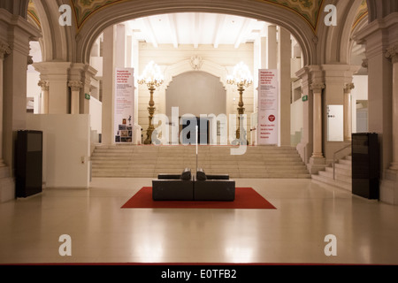 Salle du musée national d'art de Catalogne (MNAC) de Barcelone. Espagne Banque D'Images