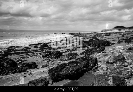 Point noir Nore et phare sur la côte du Somerset de l'estuaire de la Severn UK Banque D'Images