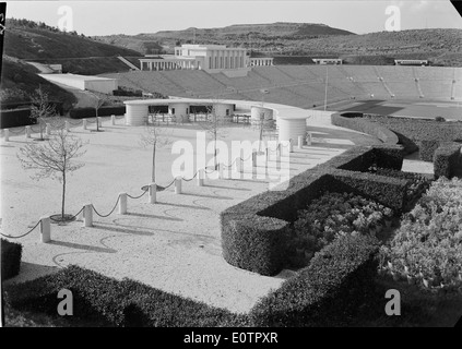 Estádio Nacional à Lisbonne, Portugal, construit en 1944, est un stade de football emblématique conçu par les architectes Francisco Caldeira Cabral et Jorge Segurado, important dans l'histoire du sport portugais. Banque D'Images