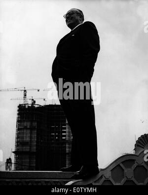 L'acteur Harold Lloyd sur balcon de l'hôtel Banque D'Images