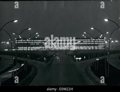 24 janvier 1961 - Nouveau Terminal moderne Orly Aéroport ouverte par le général De Gaulle Banque D'Images