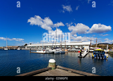 Hobart Australie / l'Elizabeth Street Pier dans le Victoria Dock. Banque D'Images