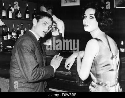 Musicien Chet Baker avec fiancé Carol Jackson Banque D'Images