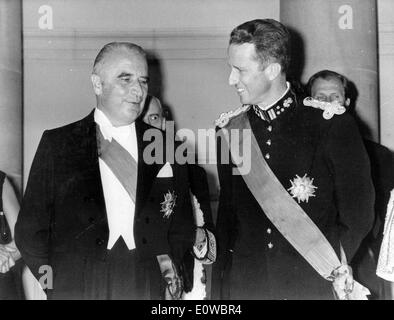 Des entretiens avec le président Georges Pompidou ami at party Banque D'Images