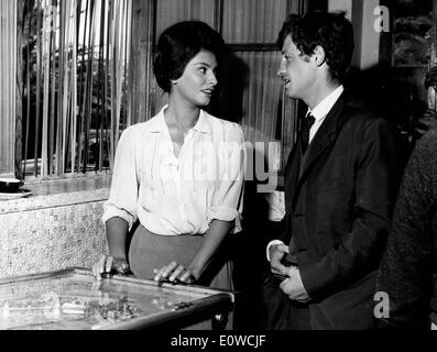 Acteurs Sophia Loren et Jean-Paul Belmondo Banque D'Images
