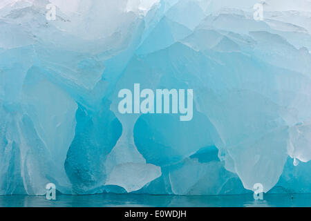 Vue détaillée de la glace de glacier, Liefdefjorden Monacobreen, fjord, Spitsbergen, Svalbard, îles Svalbard et Jan Mayen Banque D'Images