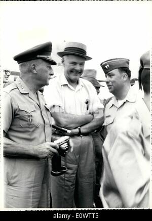 Mar. 03, 1964 - L'Ambassadeur Henry Cabot Lodge avec le général : Paul D. Harkins commandant de l'assistance militaire américaine au Vietnam. Banque D'Images