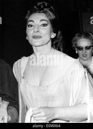 La chanteuse d'opéra Maria Callas lors des répétitions Banque D'Images