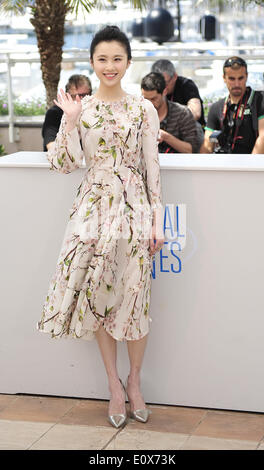 Cannes, France. 20 mai, 2014. L'actrice chinoise Zhang Huiwen durant la pose de 'photocall Coming Home (GUI) Lai' à la 67ème Festival du Film de Cannes, France, le 20 mai 2014. Source : Xinhua/Alamy Live News Banque D'Images