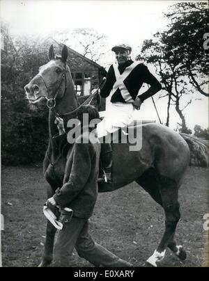 01 janvier, 1966 - 66 ans, coureur américain à participer à la Grand National. : 66 ans rider Américain Tim Durant, sera son cheval équitation III antenne dans cette année, le Grand National à unntree, Liverpool, en mars. M. Durant- c'est un grand - père de Beverly Hills, en Californie, est l'un des 109 entreies pourla grande course. Photo montre M. Tim Denton,66 ans son grand-père de Beverly Hills, en Californie, qui est représenté sur son cheval aerial III, qu'il pilotera cette année au Grand National. Banque D'Images