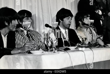 Les Beatles à la conférence de presse avant les concerts Banque D'Images
