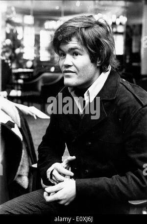 Monkee Micky Dolenz dans un hôtel de Londres Banque D'Images