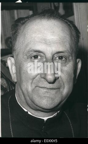 Mai 05, 1967 - Le Pape nomme trois avis cardinaux français : trois prêtres français ont été promues dans Cardinalship par le Pape Paul vi. photo montre Monseigneur Renard, sur des nouveaux Cardinaux. Banque D'Images
