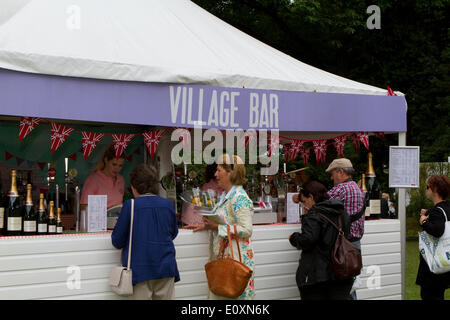 Chelsea,UK,20 mai 2014,le Village Bar à la RHS Chelsea Flower Show 201 Crédit : Keith Larby/Alamy Live News Banque D'Images