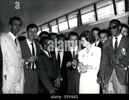 Juillet 07, 1968 - IX Festival mondial de la jeunesse et des étudiants dans l'espace soviétique femme Sofia C. Tereshkova au cocktail donné pour les dirigeants des délégations du festival. Banque D'Images