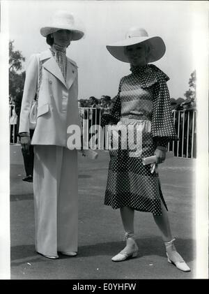 Juin 06, 1970 - Philippe Walh et ''Le Jour le plus long'' Star Irina Demick se marier Banque D'Images