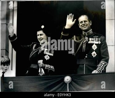 Jun. 06, 1970 Célébrations de la fête de la Reine - La reine a célébré son anniversaire officiel aujourd'hui avec la cérémonie traditionnelle de Banque D'Images