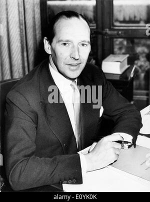 Aug 05, 1970 - Londres, Angleterre, Royaume-Uni - DAVID ORMSBY-GORE, 5e baron Harlech. William David Ormsby-Gore, 5e baron Banque D'Images