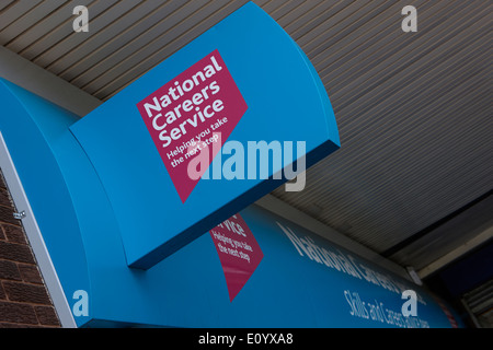 Le bureau du service national de carrières Kirkby centre ville Merseyside UK Banque D'Images