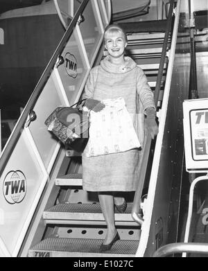 L'actrice Joanne Woodward débarque à New York Banque D'Images