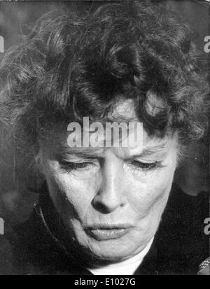 Katharine Hepburn actrice parle à la conférence de presse Banque D'Images