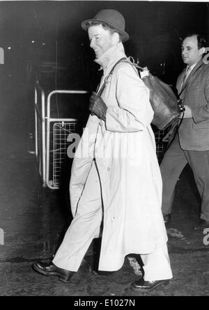 L'actrice Katharine Hepburn arrive à Londres Banque D'Images