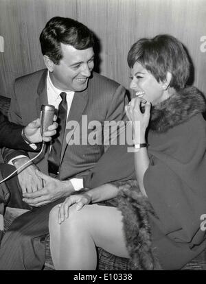 Acteurs Rock Hudson et Claudia Cardinale Banque D'Images