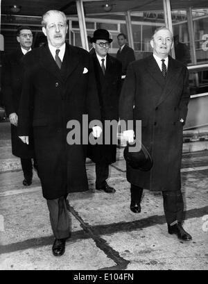 Le premier ministre Harold Macmillan avec Selwyn Lloyd Banque D'Images