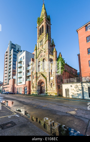 St Joseph's RC Church, maintenant fermé, dans la zone des docks connu localement comme Sailortown. Banque D'Images