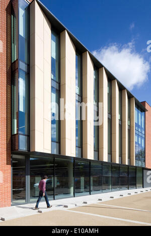 East Ham Library et centre de service clientèle, Londres, Royaume-Uni. Architecte : Rick Mather architectes, 2014. Vue extérieure de Banque D'Images