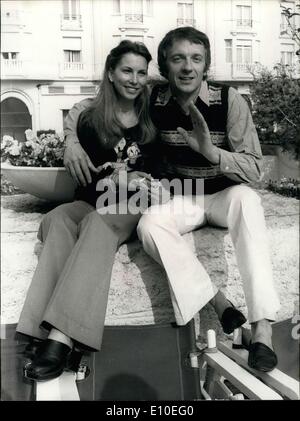 Le 09 mai, 1972 - Le comédien Jean Pierre Cassel et sa femme Sabine sont en ce moment au Festival de Cannes où Cassel est représentant la Belgique avec son film ''Malpertuis' Banque D'Images