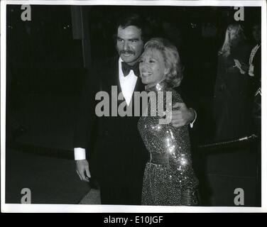 Mar. 03, 1973 - Burt Reynolds Dinah Shore academy awards Banque D'Images