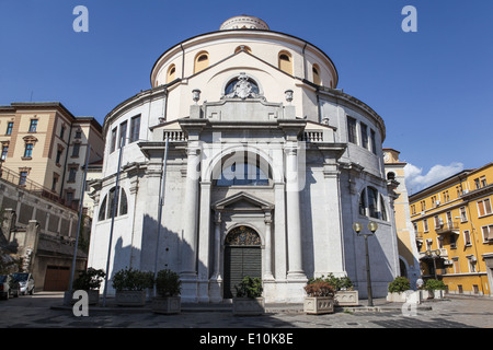 La Cathédrale Saint-Guy dans le centre de Rijeka, la troisième plus grande ville de Croatie, situé dans le comté de Primorje-Gorski Kotar. Banque D'Images