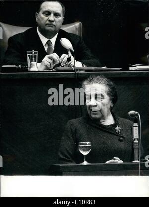 10 octobre 1973 - Le Premier Ministre israélien Golda Meir a rencontré le chef du gouvernement autrichien, M. Bruno Kreisky, aujourd'hui. Ils Banque D'Images