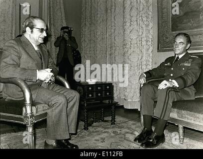 02 février 1975 - Le Président de la République, le général Costa Gomes en compagnie du général Alexander Haig, qui son en ce moment à Lisbonne sur une visite de courtoisie après sa nomination. Crédits : AEI Banque D'Images