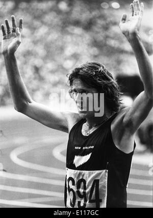 Mar 08, 1976 ; Montréal, Canada ; Vainqueur du 1500 mètres JOHN WALKER aux Jeux Olympiques 1976 à Montréal.. Banque D'Images