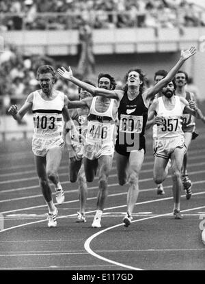 Mar 08, 1976 ; Montréal, Canada ; Vainqueur du 1500 mètres JOHN WALKER aux Jeux Olympiques 1976 à Montréal.. Banque D'Images