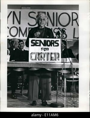 10 octobre 1976 - Lillian Carter aux personnes âgées réunion tenue à l'école Saint-jude à Canarsie Brooklyn New York. Banque D'Images