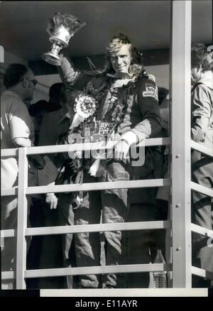 Juillet 07, 1976 - la course de la Grande-Bretagne ace Jame Hunt remporte le Grand Prix de Grande-Bretagne à Brands Haton : Britain's race ace pilote James Hunt, Banque D'Images