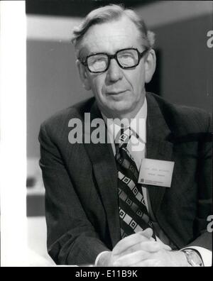 11 novembre 1976 - Conférence de la Confédération de l'industrie britannique à Brighton : La Confédération de l'industrie britannique s est ouverte hier à Brighton. Photo montre : Sir John Methven, directeur général de la CBI vu au cours de la conférence à Brighton hier. Banque D'Images