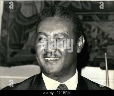 Juillet 07, 1976 - Soudan Le président Jaafar Numeiry est renversé par coup : violents combats impliquant des soldats utilisant des chars, d'artillerie et des mitrailleuses est signalé à être rage à Khartoum aujourd'hui à la suite d'un coup d'avant l'aube contre le Soudan Le président Jaafar Numeiry. Les abouts de l-où 46 ans ne sont pas connus. Photo montre Soudan président Jaafar Numeiri, qui a été renversé par le coup d'État. Banque D'Images