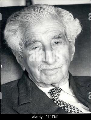 Juin 06, 1977 - Sir Robert Mayer est 98 le dimanche : Sir Robert fondateur de "La jeunesse et la musique' va célébrer son 98e anniversaire Banque D'Images